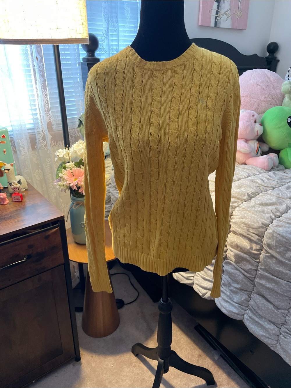 Womenโs Ralph Lauren Yellow Crewneck Sweater